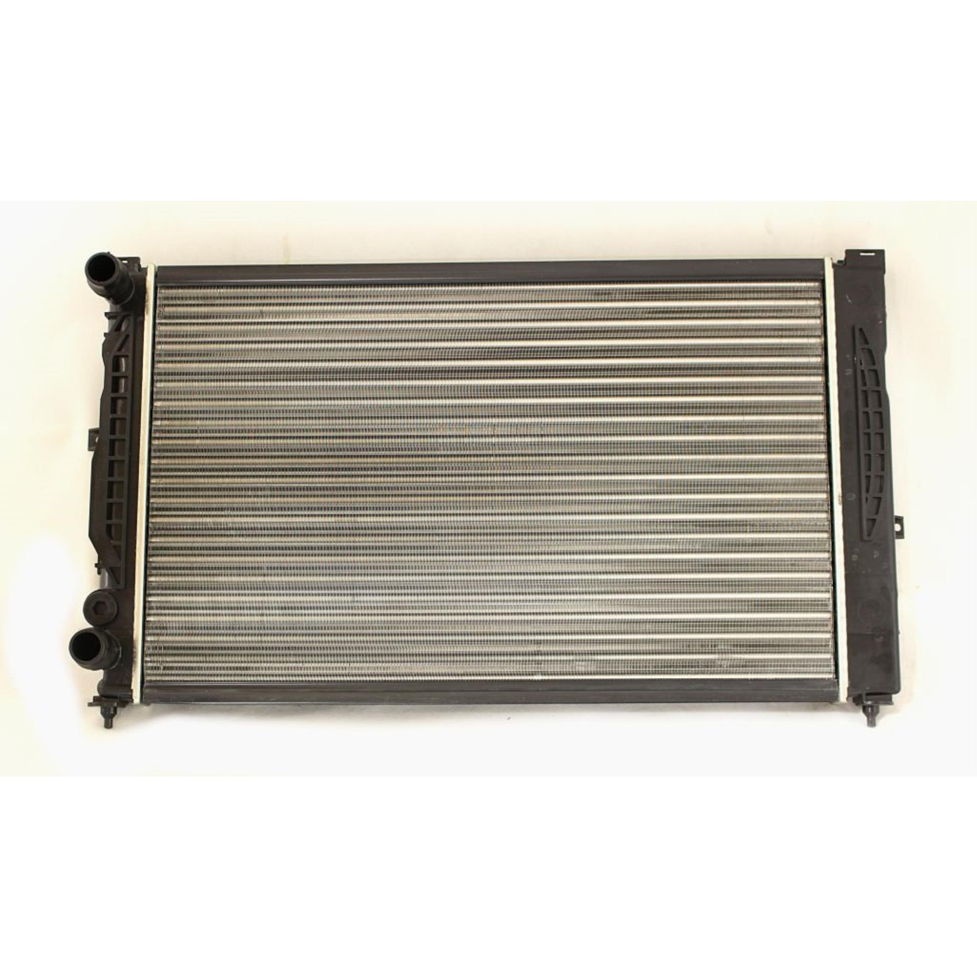 Wasserkühler Motorkühler Aluminium für Audi A4 8D2 B5 1.6 1.8 8D5 1.9 TDI 4B