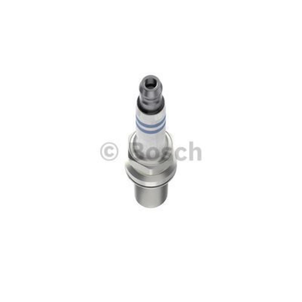 BOSCH Zündkerze für Renault Twingo II CN0_ 1.2 16V Clio III BR0/1 CR0/1 KR0/1_
