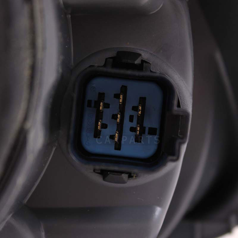 Scheinwerfer rechts für Ford Fiesta Typ JH1/JD3 Bj. 2005–8/2008 Facelift H4 JLQ