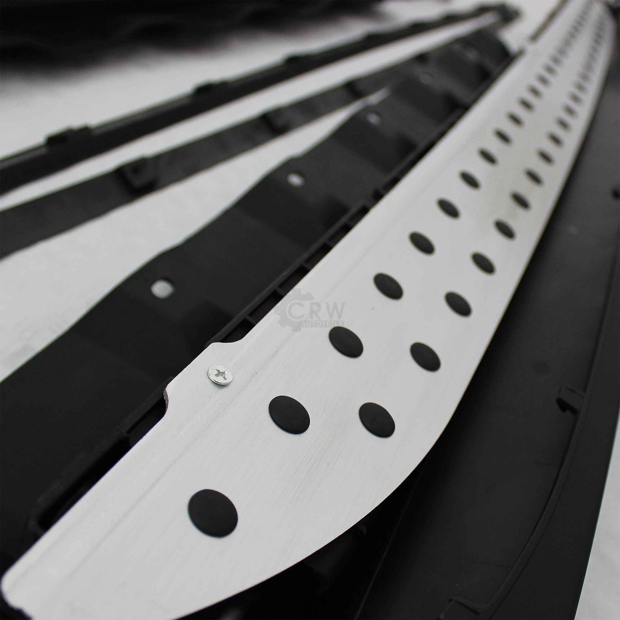  Set Trittbretter Schweller Aluminium inkl. Anbaumaterial für BMW X3 E83 Bj. 04-10